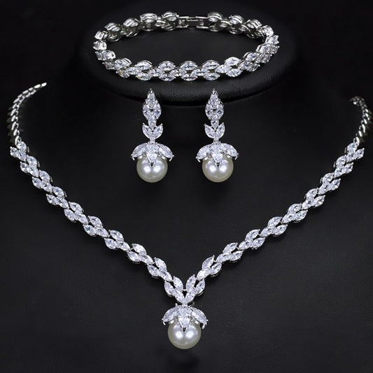 Pearl necklace set