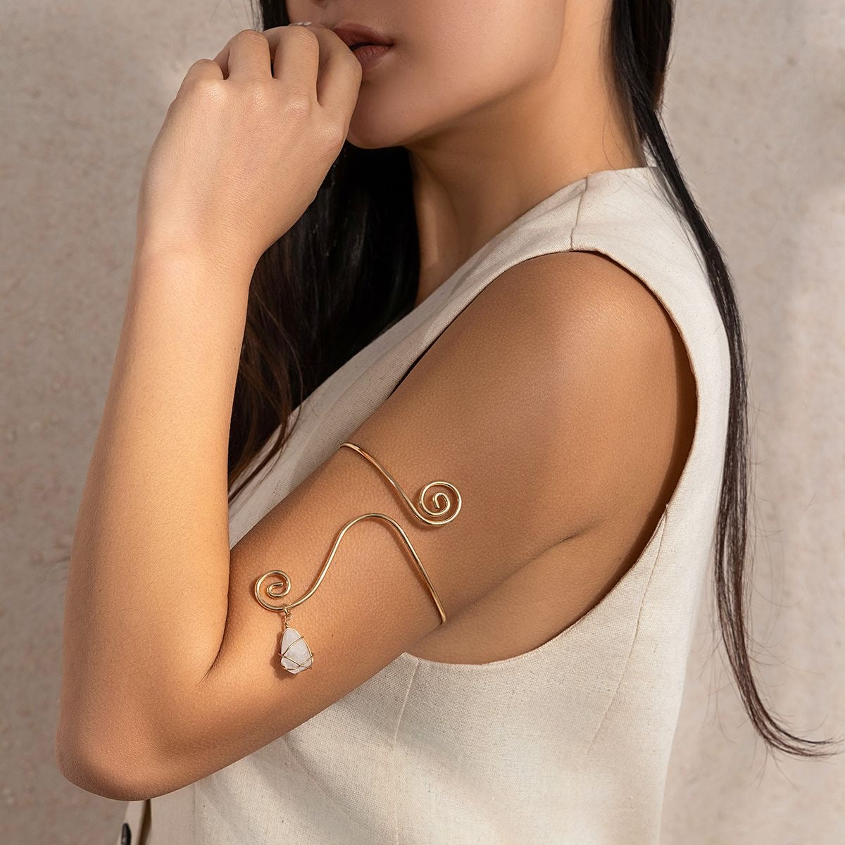 Arm bracelet