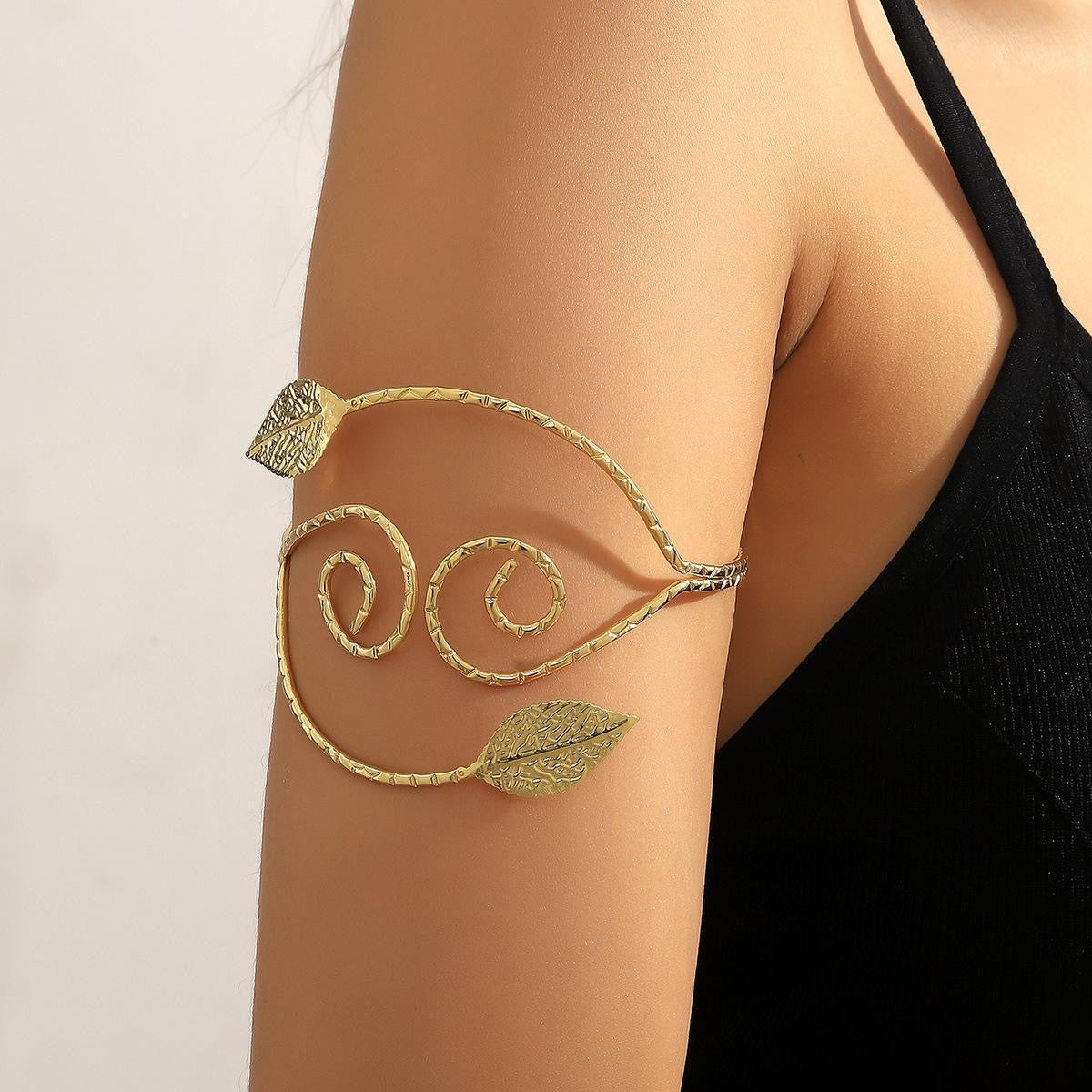 Arm bracelet