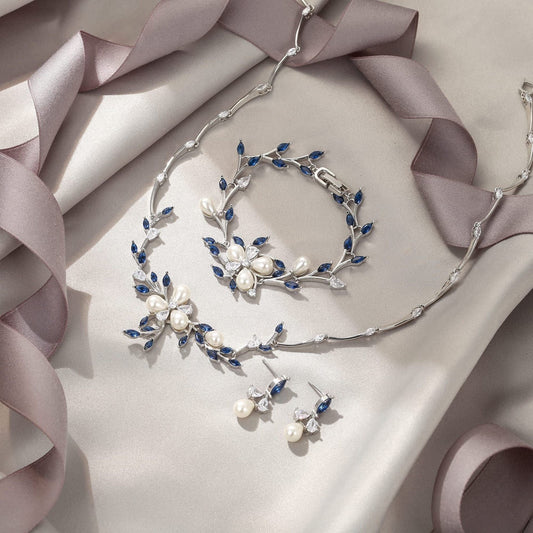 Pearl necklace set